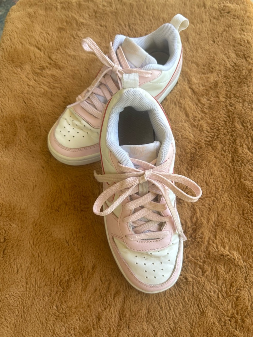 Nike Pink and White Kids Sneakers Size 3 1/2 Youth